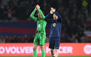 Barcelona: Thời gian không thể cản bước Lewandowski