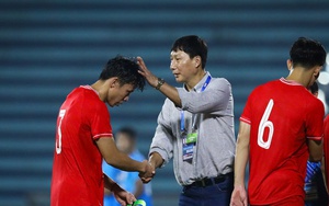 Hậu vệ 150 tỷ ghi bàn ở Serie A sẽ trở thành học trò của HLV Kim Sang Sik ngay tháng sau?