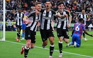 Newcastle thắng đậm Crystal Palace bằng 'bàn tay nhỏ' để vào top 3 Ngoại hạng Anh