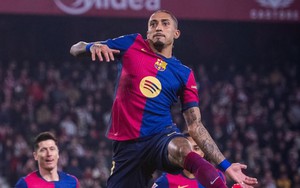 Bị dẫn 3-1, Barcelona vẫn ngược dòng giành chiến thắng và bỏ xa Real Madrid 7 điểm