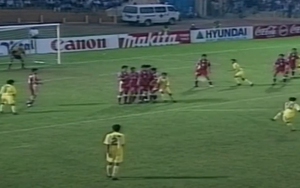 U17 Việt Nam suýt giành vé dự World Cup sau cú lội ngược dòng thắng 3-2 với siêu phẩm đá phạt của ‘cậu bé vàng’