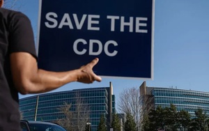 Mỹ cắt giảm việc làm sâu rộng tại các cơ quan y tế