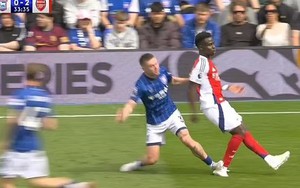 HLV Arsenal tiết lộ tình trạng chấn thương của cầu thủ hay nhất