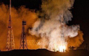 Tàu vũ trụ Soyuz của Nga từ ISS trở về Trái Đất an toàn