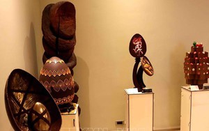 Sắc màu cuộc sống: Những quả trứng sôcôla biết kể chuyện