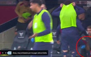 Sao Barcelona nổi giận đùng đùng vì bị Hansi Flick cho khởi động rồi… ngồi lại ghế dự bị