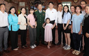 50 năm thống nhất đất nước: Chủ tịch nước thăm Anh hùng LLVT nhân dân Tô Văn Đực