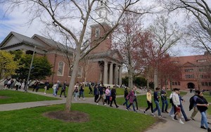 Đại học Harvard kiện Chính phủ Mỹ