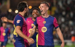 Hàng tiền vệ Barcelona: Đến giờ rồi, Olmo!