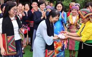 Hai Phu nhân Thủ tướng Việt Nam và Nhật Bản thăm Làng Văn hóa - Du lịch các dân tộc Việt Nam