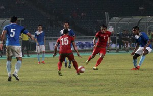 Tiền đạo ghi nhiều bàn nhất lịch sử ĐT Việt Nam được chọn vào đội Siêu sao Đông Nam Á đầu tiên, thi đấu với ĐT Indonesia