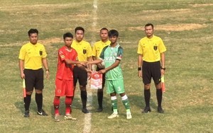 Đội bóng Thái Lan chỉ có 8 cầu thủ ra sân vì... bận