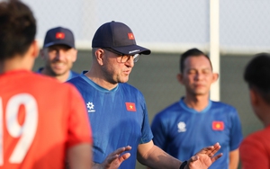 Tin nóng bóng đá Việt hôm nay 4/4: HLV Cristiano Roland ví trận gặp Australia như chung kết; Dời lịch thi đấu V-League vòng 17 và vòng 13 Giải hạng nhất