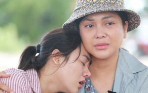 Lily Chen xúc động khi xem diễn xuất của mình trên phim "Mẹ biển"