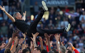 PSG đăng quang Ligue 1 sớm 6 vòng, trở thành nhà vô địch đầu tiên ở 5 giải hàng đầu châu Âu