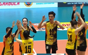 Bích Tuyền làm nên lịch sử khi giúp đội nhà vô địch giải đấu lớn sau chiến thắng thuyết phục 