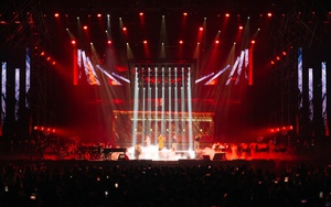 Hành trình cảm xúc cùng Phan Mạnh Quỳnh trên "Chuyến tàu: Mùa Xuân" tại Hà Nội