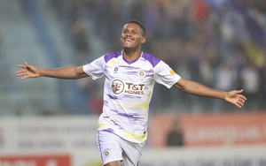 Bóng đá Hà Nội tăng tốc trong cuộc đua vô địch V-League