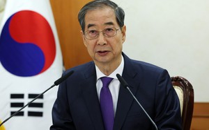 Quyền Tổng thống Hàn Quốc Han Duck Soo tuyên bố từ chức