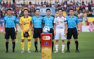 Tin nóng bóng đá Việt hôm nay 11/5: Trọng tài V-League quên luật; HLV đối thủ khen Bùi Tiến Dũng xuất thần