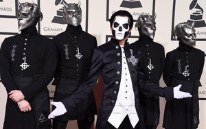 Sự thăng hoa của rock ở "Skeleta"