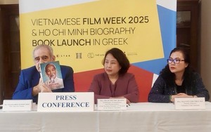 Kỷ niệm 135 năm ngày sinh Chủ tịch Hồ Chí Minh: Ra mắt cuốn sách về Người bằng tiếng Hy Lạp