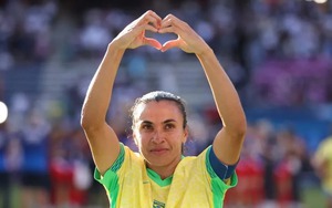 Đội tuyển Brazil bất ngờ gọi lại cựu binh 39 tuổi trước thềm Copa America