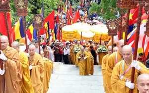 Cung rước, tôn trí xá lợi Đức Phật Thích Ca Mâu Ni tại chùa Tam Chúc (Hà Nam)