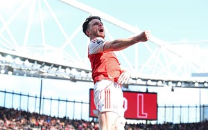 Raya xuất thần, Rice lập siêu phẩm, Arsenal thắng tối thiểu Newcastle