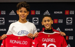 MU chuẩn bị ra mắt cầu thủ trẻ nhất trong lịch sử