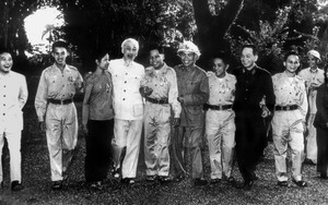 Lan tỏa giá trị Di sản Hồ Chí Minh qua những hình ảnh, hiện vật lịch sử