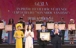 Lễ trao giải thưởng các tác phẩm về học và làm theo Chủ tịch Hồ Chí Minh