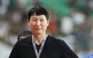 Tiền vệ từng thử việc ở CLB Anh gia nhập đội bóng của HLV Kim Sang Sik