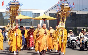 Lễ cung đón xá lợi Đức Phật Thích Ca Mâu Ni đến Việt Nam
