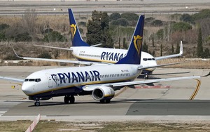 Phụ phí hành lý - "con gà đẻ trứng vàng" của hàng không giá rẻ