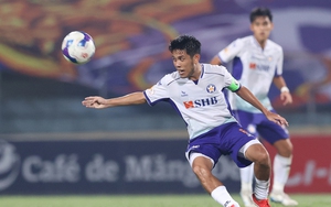 Bình luận viên Quang Huy: 'Cuộc chiến trụ hạng nóng hầm hập'