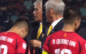 Khoảnh khắc Quang Hải không được trao huy chương sau chung kết Cúp Đông Nam Á khiến CĐV Thái Lan ngạc nhiên