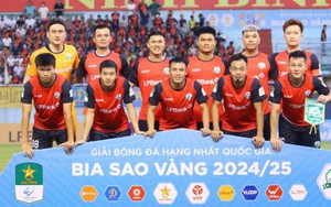 Văn Lâm, Hoàng Đức không lo mất suất dự V-League 2025/26