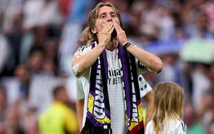 Modric xúc động chia tay Real Madrid sau 13 năm gắn bó