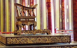 Chào tuần mới: Khi bảo vật quốc gia bị xâm hại