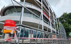 Hà Nội bắt đầu tháo dỡ trang thiết bị, hạ giải tòa nhà "Hàm cá mập"