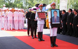 Lễ an táng nguyên Chủ tịch nước Trần Đức Lương tại quê nhà Quảng Ngãi
