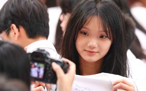 Lắng đọng dòng lưu bút chia xa thời áo trắng