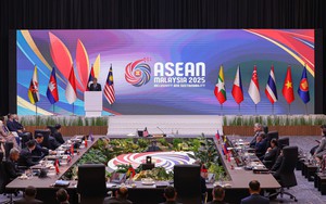 Lộ trình cho trục tăng trưởng mới