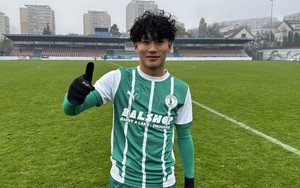 Tranh cãi chuyện cầu thủ Việt kiều không muốn đá V-League