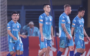 V-League 24/25: Quảng Nam lại đẩy SHB Đà Nẵng vào 'đường cùng'