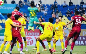 Vòng 24 V-League: Thoát thua phút chót trên sân Thanh Hóa, Bình Định vẫn ‘lâm nguy’