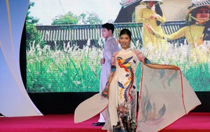 Ngắm Áo dài Việt Nam qua các thời kỳ lịch sử bên bờ Di sản vịnh Hạ Long