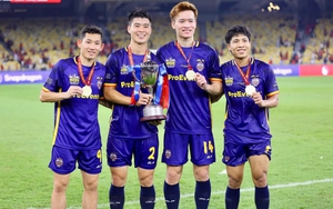 Các tuyển thủ Việt Nam thi đấu thế nào trong chiến thắng lịch sử trước MU?