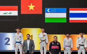 Võ sĩ Việt Nam vào chung kết châu Á không tốn giọt mồ hôi, đối thủ bỏ cuộc và nói: 'Bạn là nhà vô địch rồi'